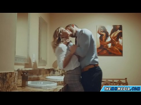 ❤️ Бүкіл аққұба сізді қоғамдық дәретханада азғырғанда ☑ Сапалы секс бойынша бізде